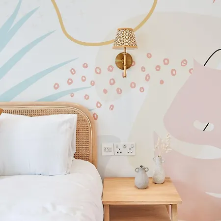 The House - Pool & *