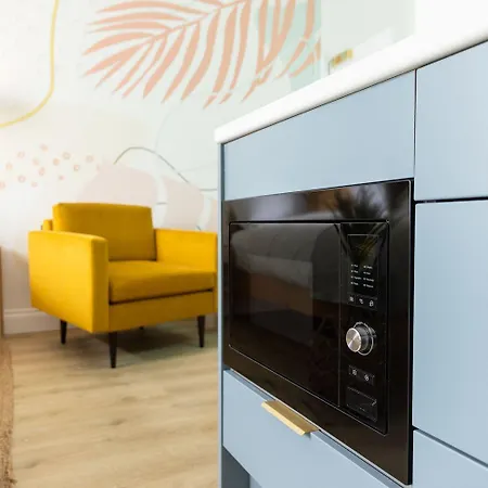 The House - Pool & 公寓 *