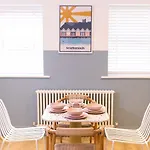 House Apartment *