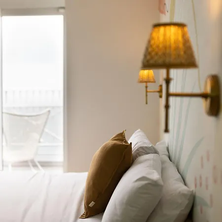 The House - Pool & * Scarborough