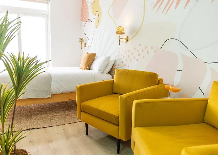 The House - Pool & * Scarborough